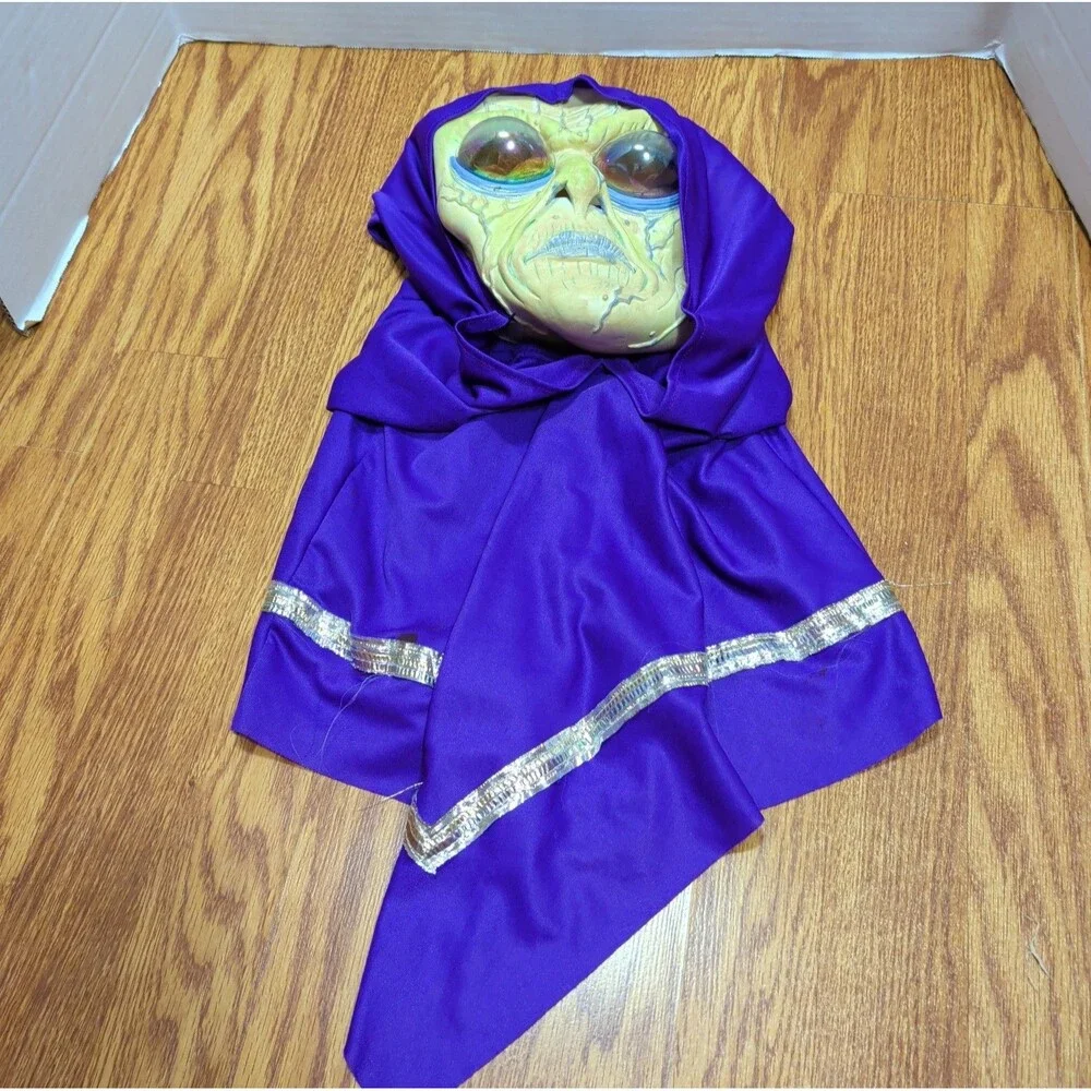 VTG Easter Unlimited Green Purple Space Martian Alien Hooded Mask HALLOWEEN!